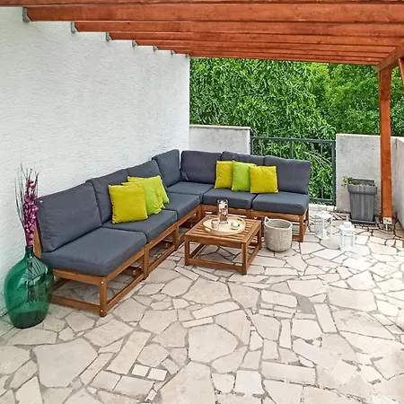 I Ferienhaus Trgetari